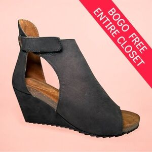 Diba True Genuine Leather Platform Wedge Sandals Size 9